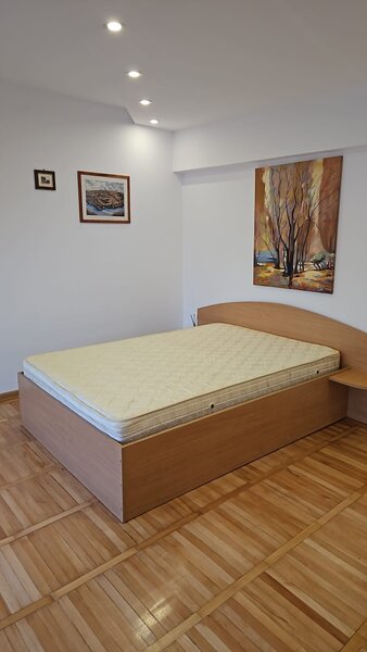 Rond Alba Iulia, Unirii 75